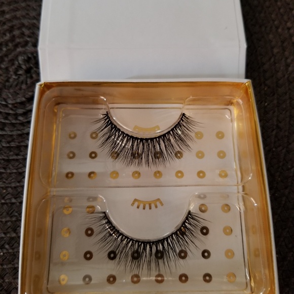 Battington Other - Battington lashez